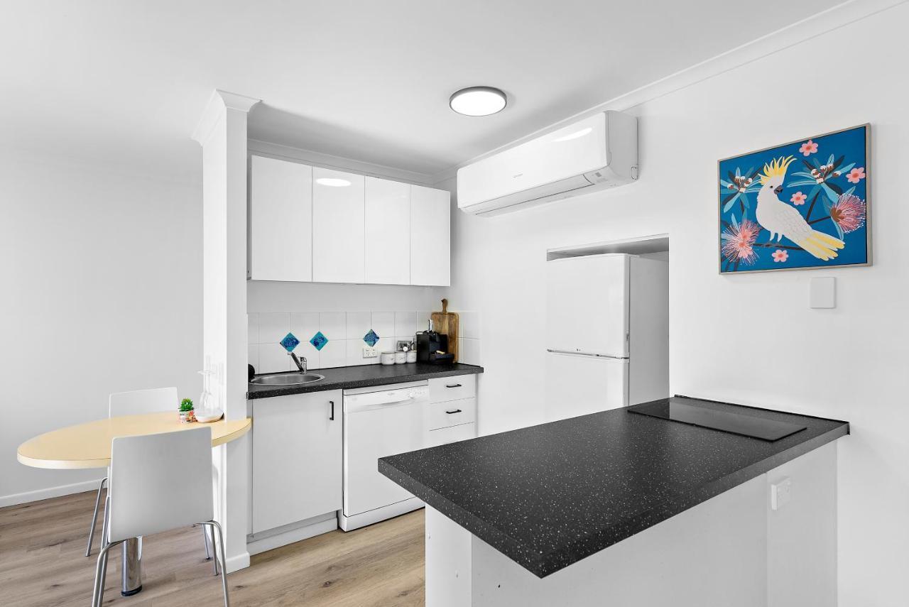 Sun Drenched Unit In Noosaville Esterno foto